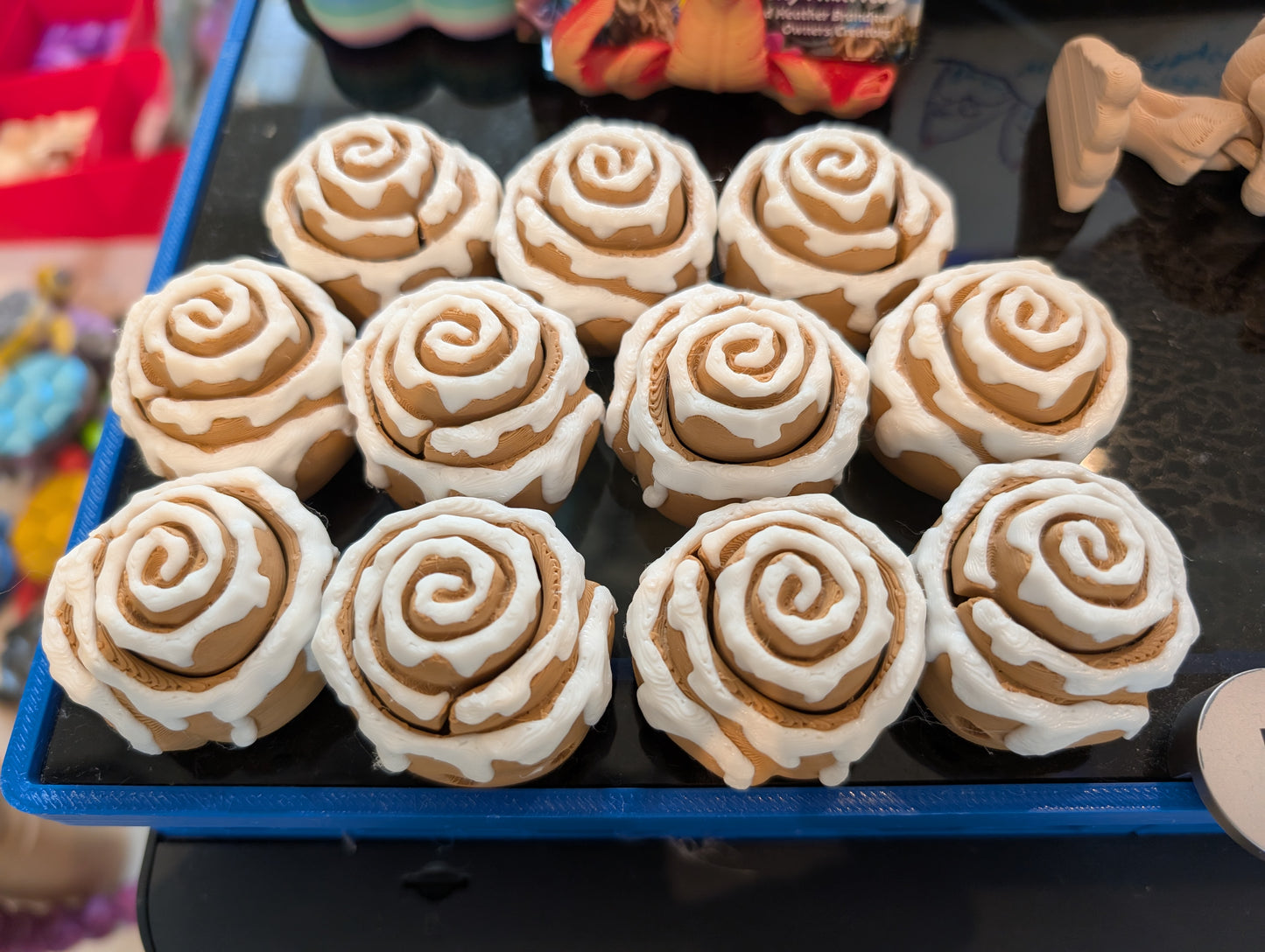 Cinnamon Roll Clicker